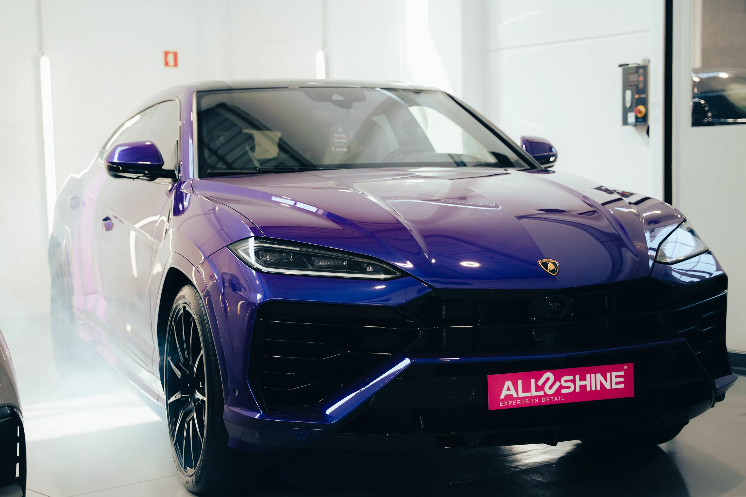 All2Shine studio: Ceramic Pro and KAVACA PPF applicator in Sintra, Portugal.