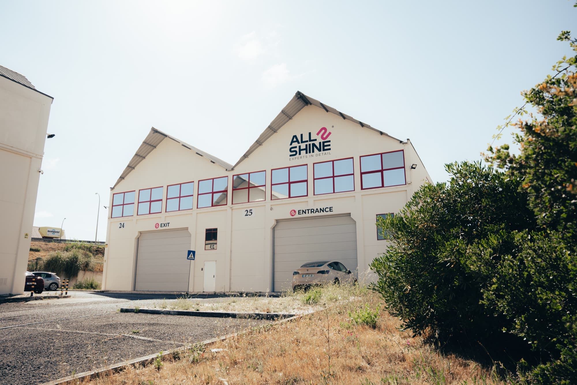 The All2Shine studio